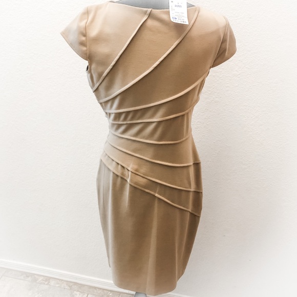 NWT London Times Side Ruched Dress in Camel - Picture 2 of 6
